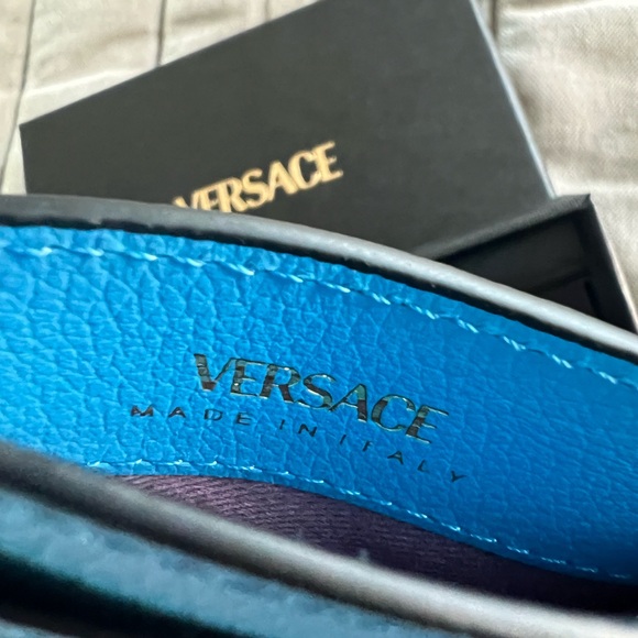 Versace New Leather Card Holder - Picture 3 of 4